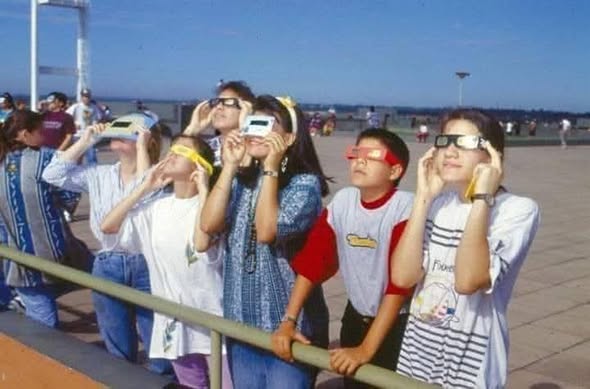 Oyentes recuerdan el eclipse total de 1994 en Latinoamérica: «Las gallinas se fueron a dormir»