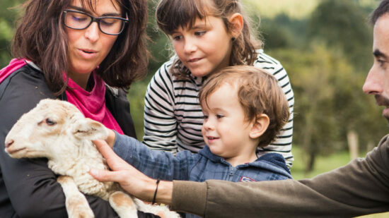 Cómo disfrutar de las mejores vacaciones con niños sin salir de Bizkaia