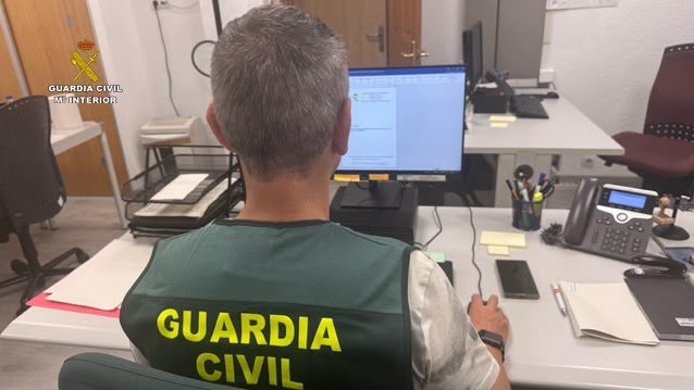 La Guardia Civil de Bizkaia investiga a una persona por presunta estafa online