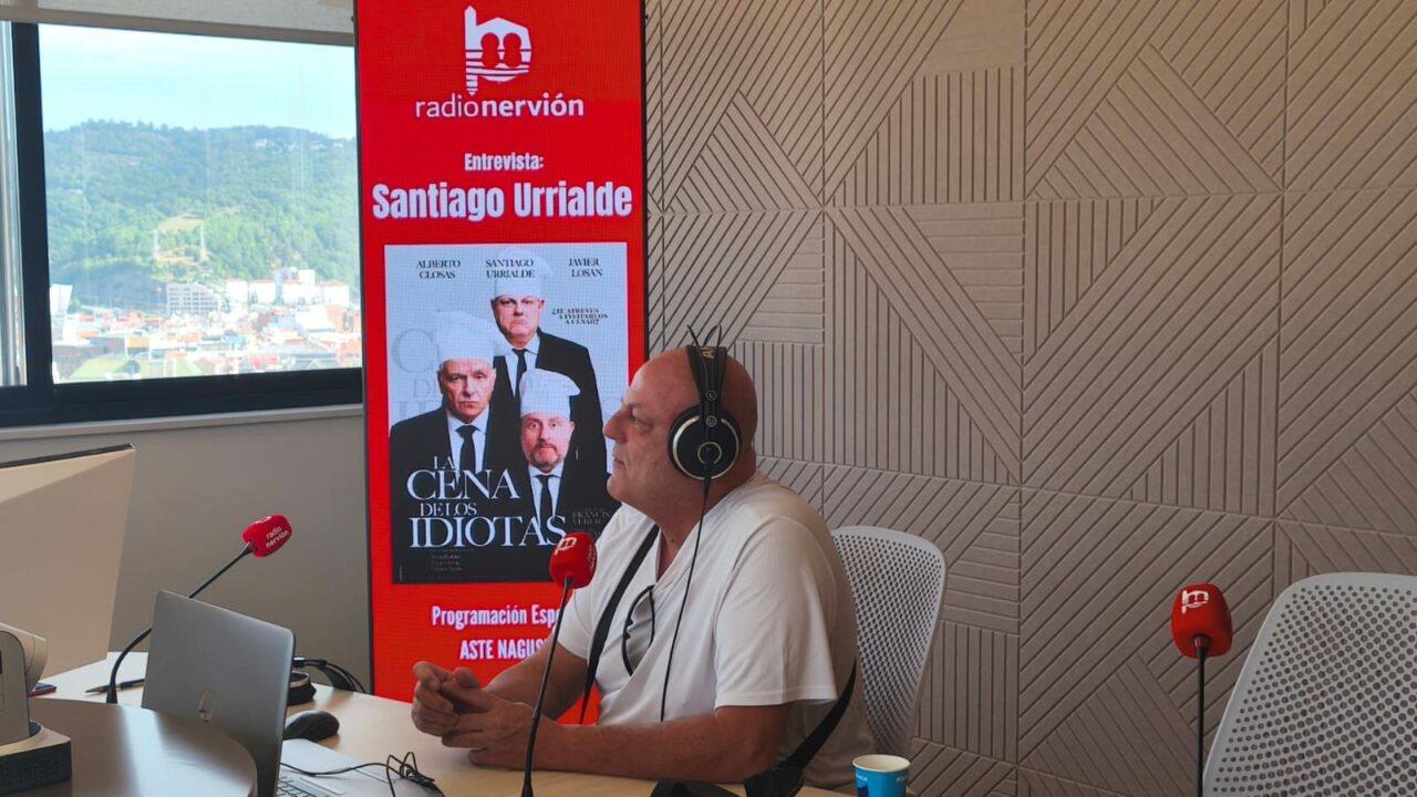 Santiago Urrialde interpreta ‘La cena de los idiotas’ en Aste Nagusia