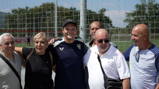 Diez jugadores, un viaje y algo más que una victoria: el Athletic Walking Football llega a Hamburgo