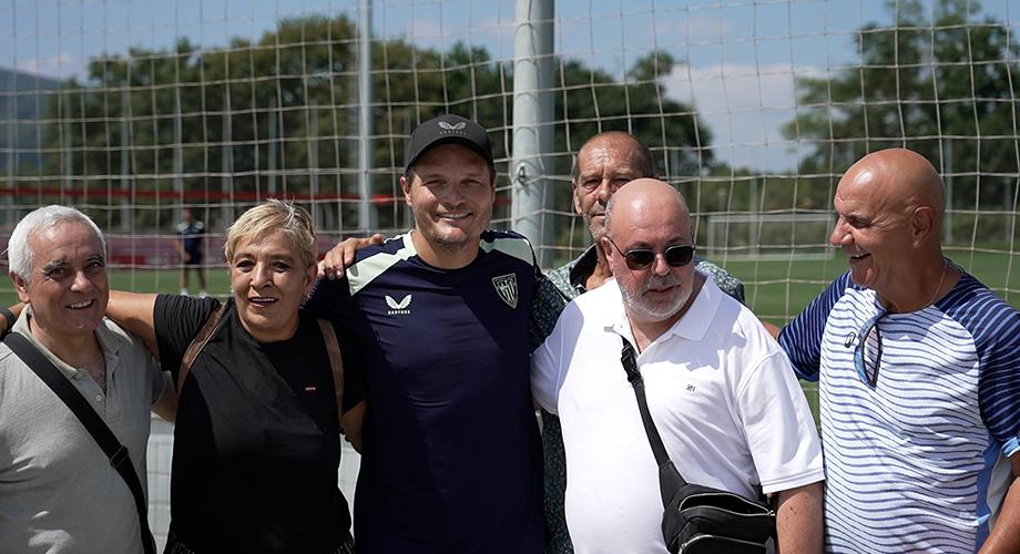 Diez jugadores, un viaje y algo más que una victoria: el Athletic Walking Football llega a Hamburgo