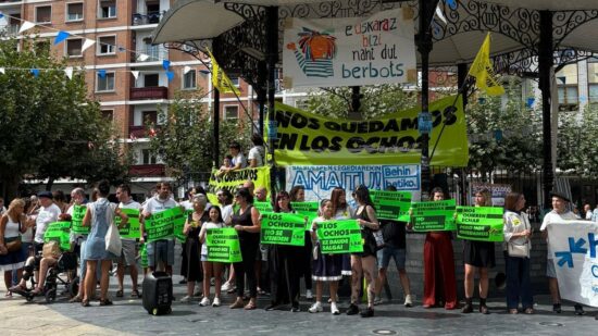 Vecinos de Tartanga denuncian la posible pérdida de sus viviendas tras la venta a un fondo buitre