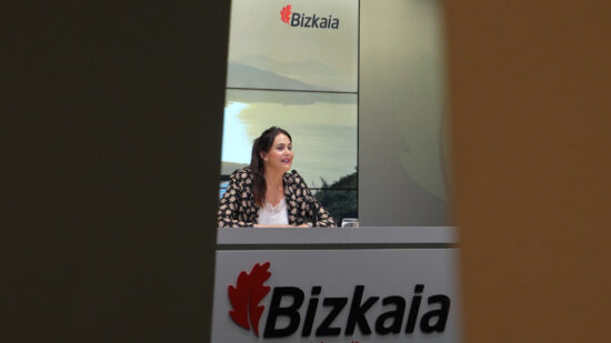 Bizkaia activa un plan de emergencia ante el colapso de la red de acogida de menores migrantes