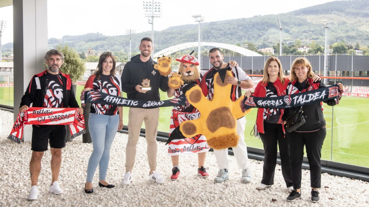 Las peñas del Athletic dictan sentencia a la pasada temporada en Lezama
