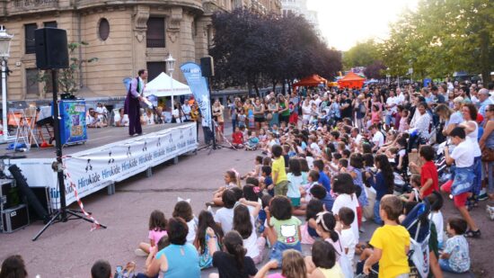 La Fiesta Familiar de Hirukide vuelve a Doña Casilda con juegos y actividades gratuitas