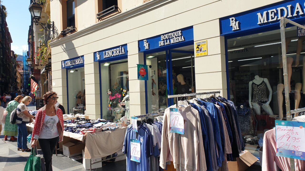 Chollos y grandes descuentos en el Ganga Markel del Casco Viejo de Bilbao