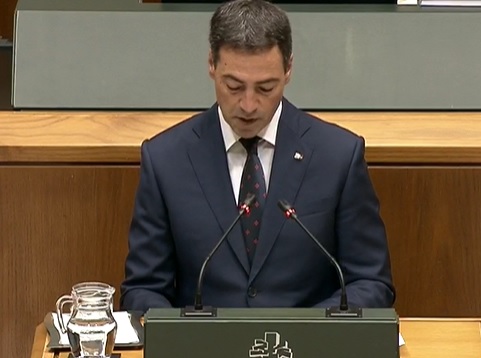 Pradales pone el foco en Ceuta, la vivienda y la incertidumbre internacional en el Debate de Política General