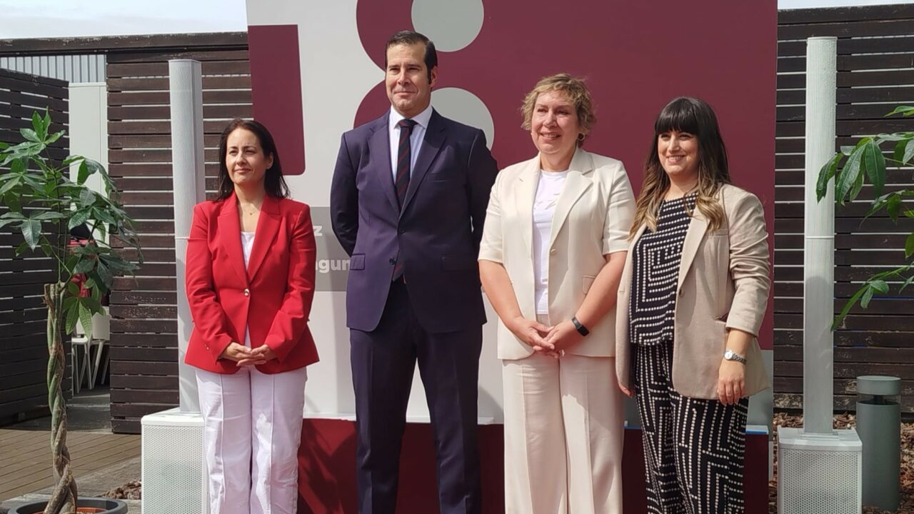 Ballonti cumple su mayoría de edad recuperando recuerdos de quienes formaron parte de su historia