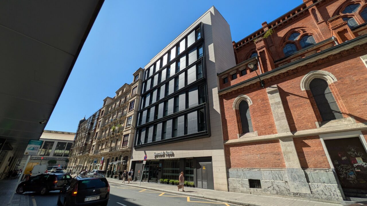 Las pernoctaciones hoteleras en Euskadi crecen un 5% en agosto y rozan el millón
