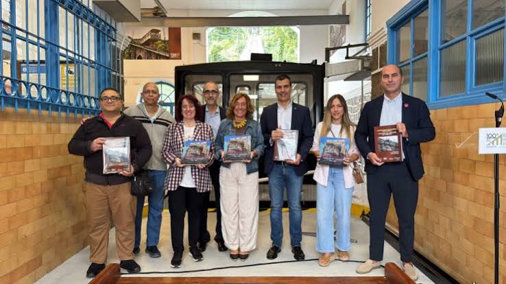 El Funicular de Larreineta vuelve a funcionar renovado y celebra sus 100 años con un libro y un cómic