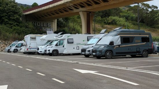 El área de autocaravanas de La Arena alcanza un 89% de ocupación en su primer mes