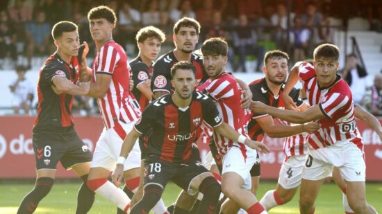La jornada de los equipos de Bizkaia: derbi en Primera RFEF; Sestao River y Derio siguen de dulce