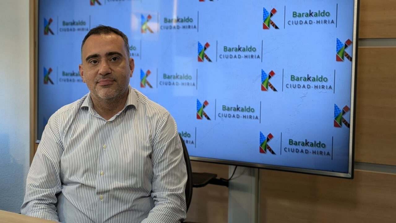 Barakaldo adquiere cuatro nuevos vehículos para renovar su flota municipal