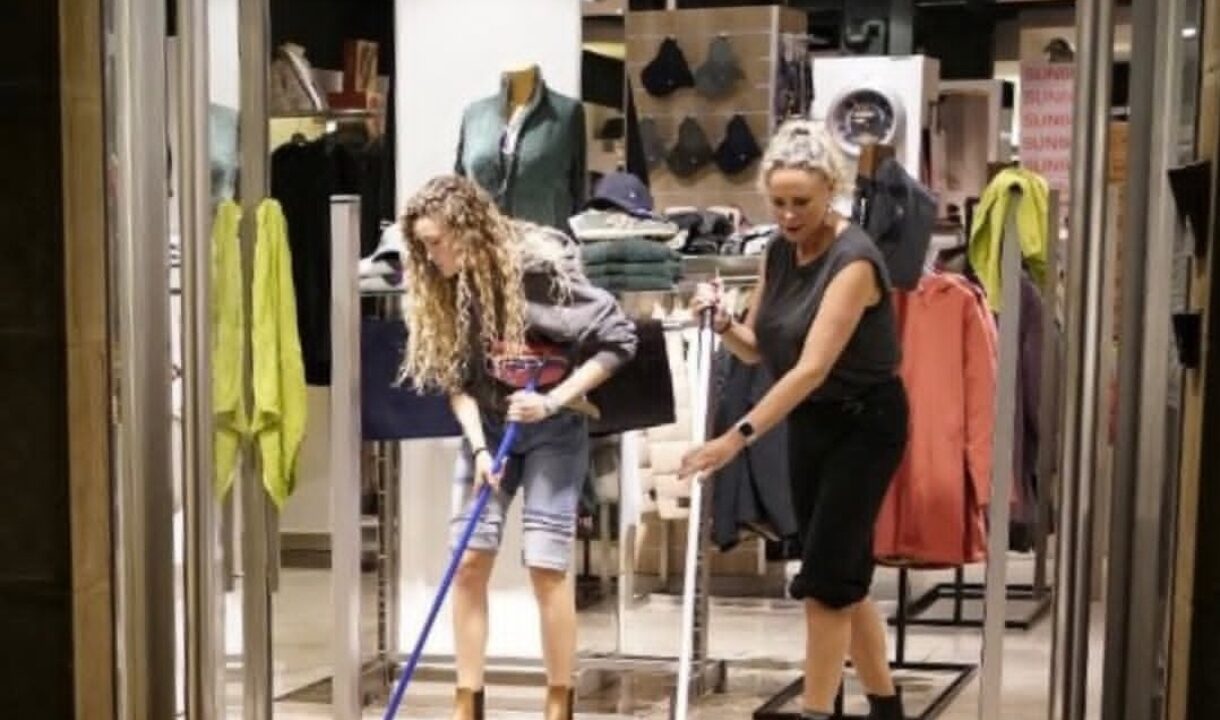Los comercios del Casco Viejo, con el susto aún tras la riada: «La imagen de hoy será de enseres en la calle»