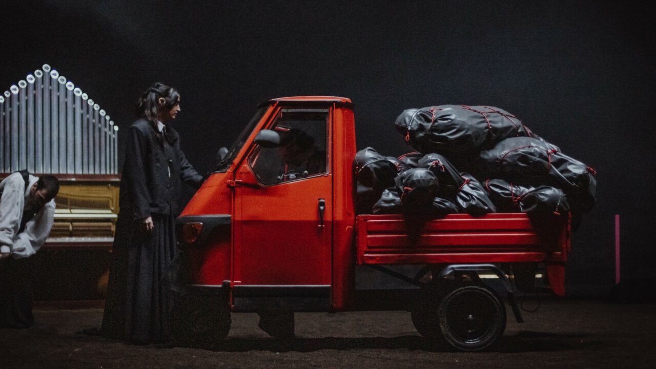 El Teatro Arriaga acoge la oscuridad de La mort i la primavera, el espectáculo de danza de la compañía La Veronal