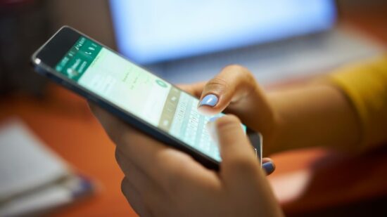 No, la IA de Whatsapp no puede acceder a los mensajes