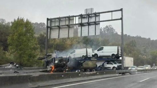 “Esto es horroroso”: el atasco de la A-8 contado desde dentro por una oyente de Radio Nervión