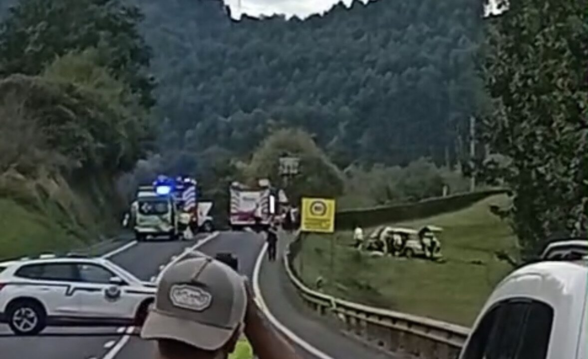 Dos heridos en un accidente frontal en Muxika, uno evacuado en helicóptero