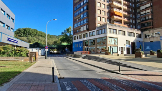 Comienzan los trabajos para urbanizar el entorno del ambulatorio de Urreta, en Galdakao