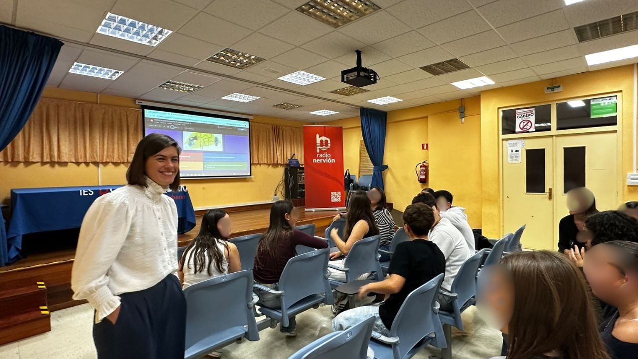 Aprender a detectar bulos: Radio Nervión acerca la alfabetización mediática a las aulas