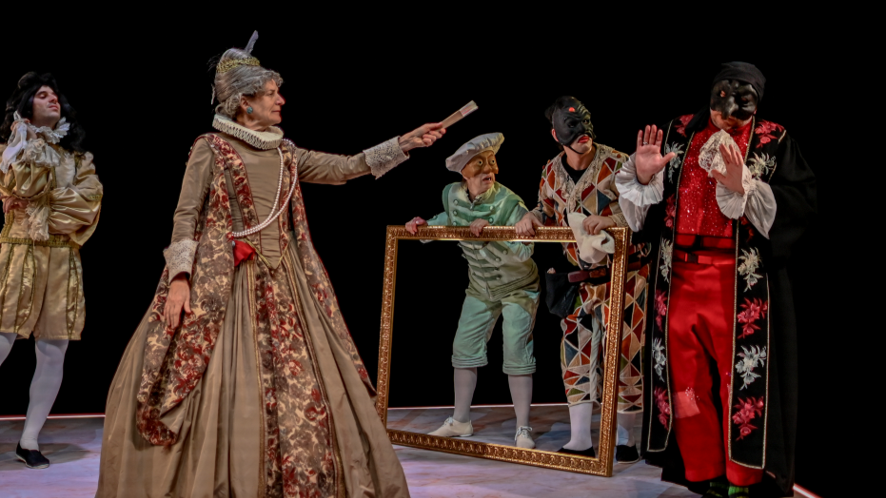 El Social Antzokia celebra los 65 años de Els Joglars con teatro y una exposición conmemorativa