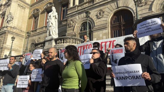 AZET denuncia un nuevo desahucio en Bilbao y exige una alternativa habitacional para la afectada