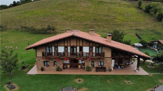 Los alojamientos rurales de Euskadi crecen en septiembre, con un descenso de las pernoctaciones en Bizkaia