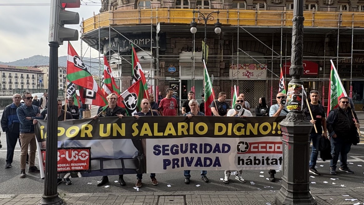 Los vigilantes de Metro Bilbao se concentran por séptima vez para exigir más seguridad